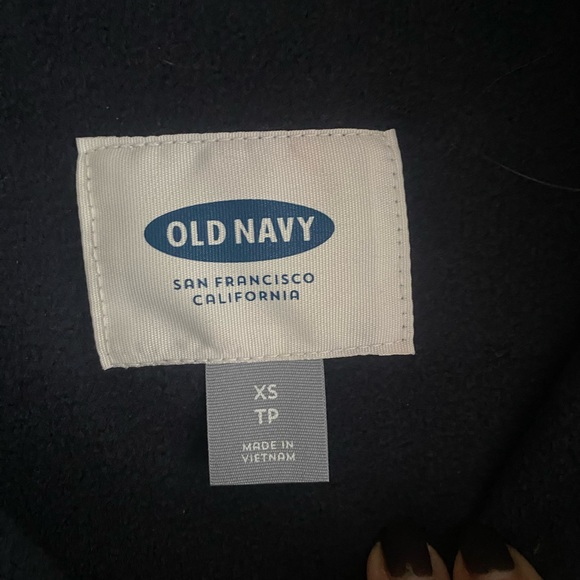 Old Navy Puffer Vest. Navy blue. Size small. Great for layering. Snap pockets. - Picture 4 of 4